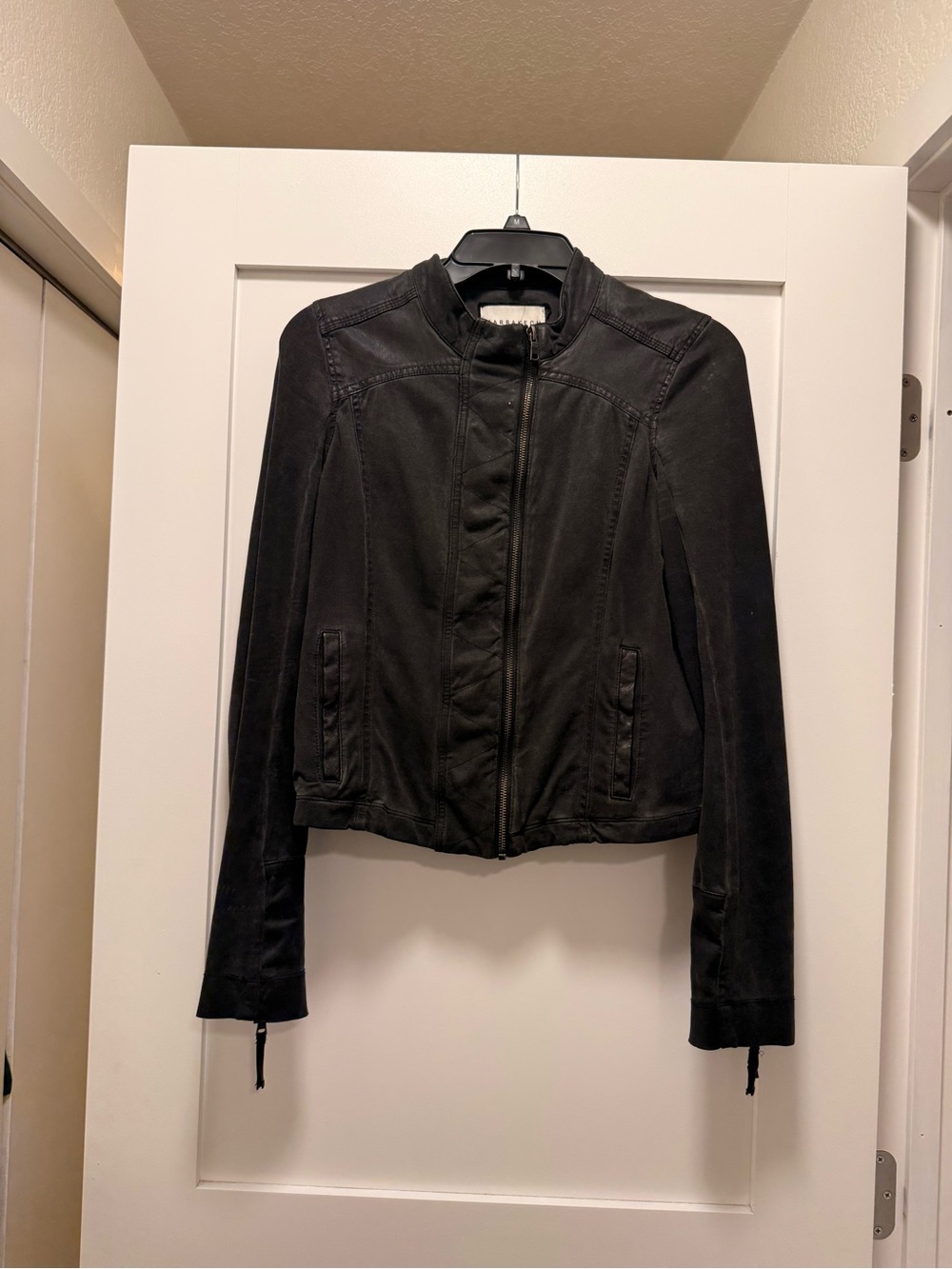 Women's Black Leather Stand-Collar Zip Jacket